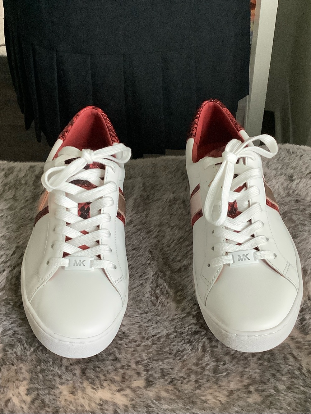 Michael Kors white leather low top sneekers with burgundy & gold accents
